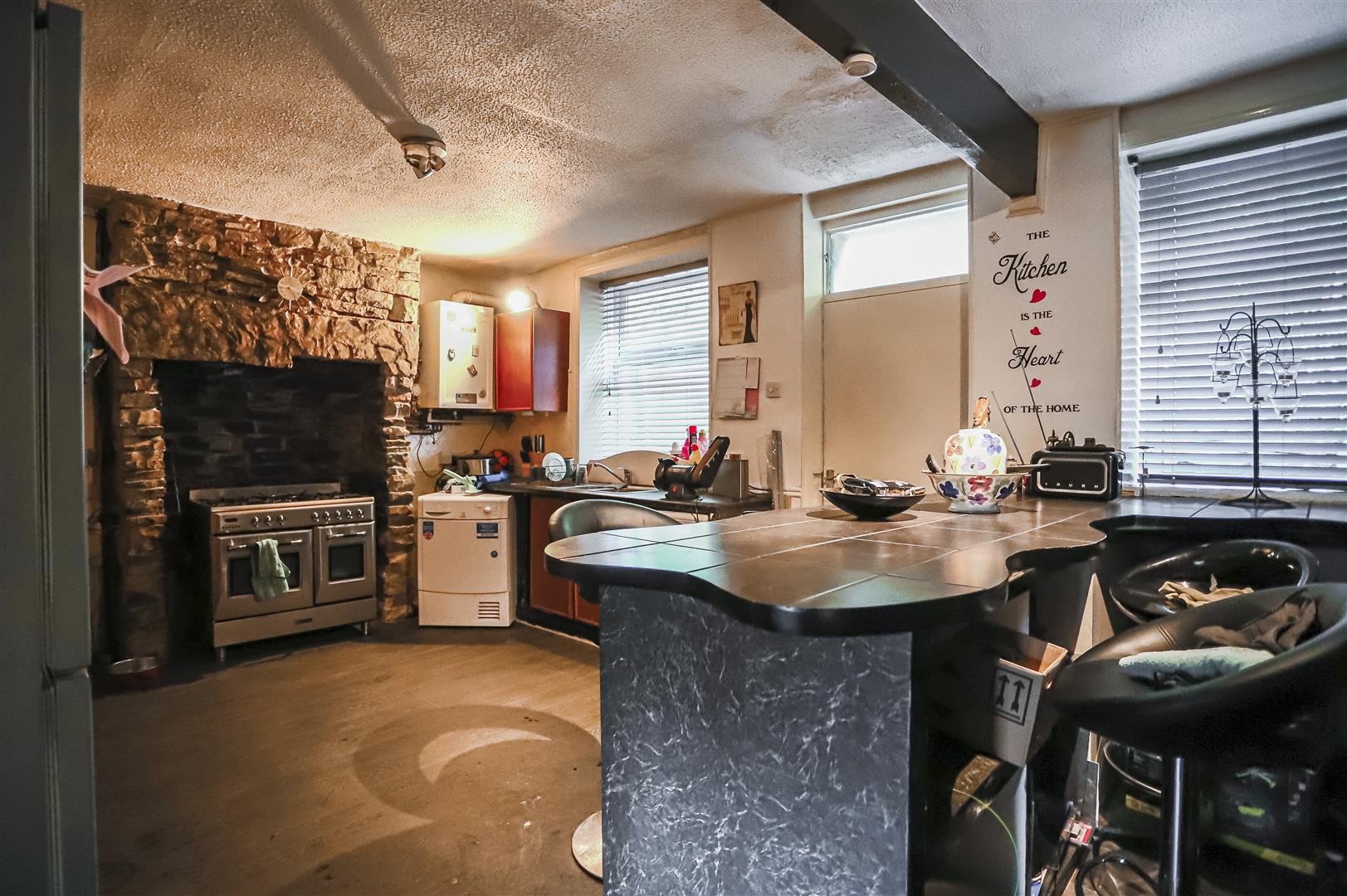 3 Bed Mid Terrace House For Sale - Main Image